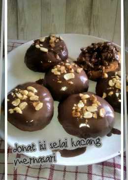 Donat isi selai kacang