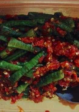 Empal balado kacang panjang