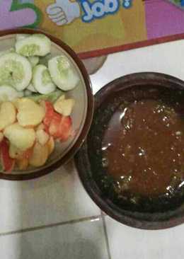 Rujak petis buah (khas rembang timur pantura)