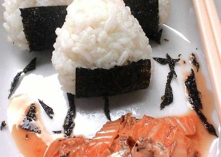 resep lengkap untuk Onigiri 6 bahan sudah komplit recook dapurvy (#postingrame2_nasi