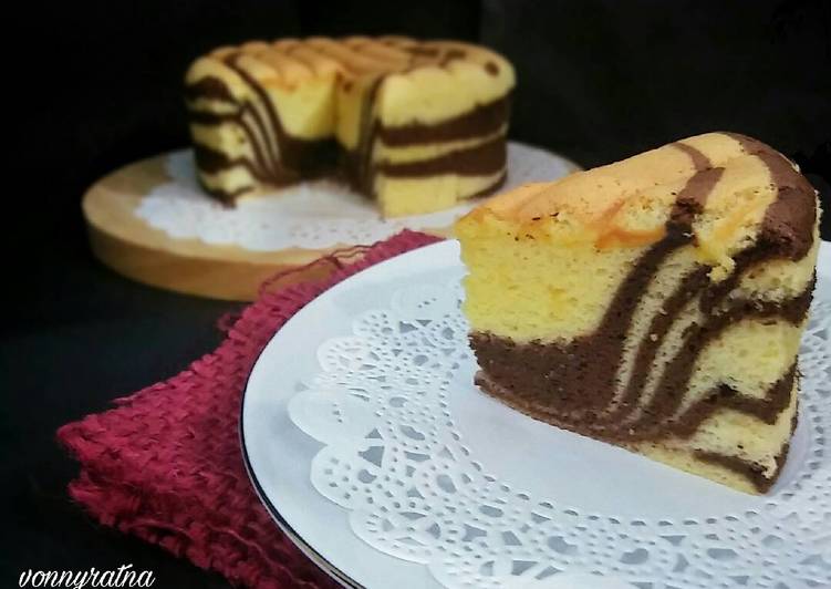 Resep Zebra Cake Ogura Cotton Cake By vonnyratna