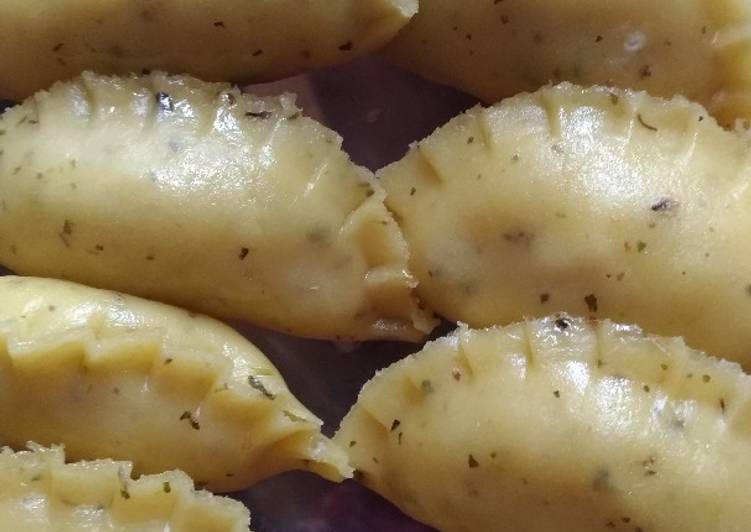 gambar untuk resep Pastel Semola Oregano