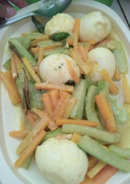 Telur bumbu acar kuning simple