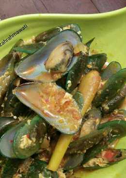 Kerang Hijau Saus Padang