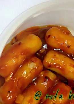 Spicy sauce rice cake (Ddeokbokki) ala korea