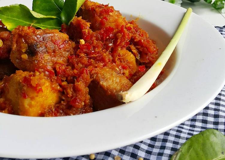 resep masakan Tuna Bumbu Bali