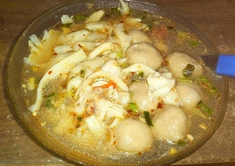 gambar untuk cara membuat Sup Bakso Jamur