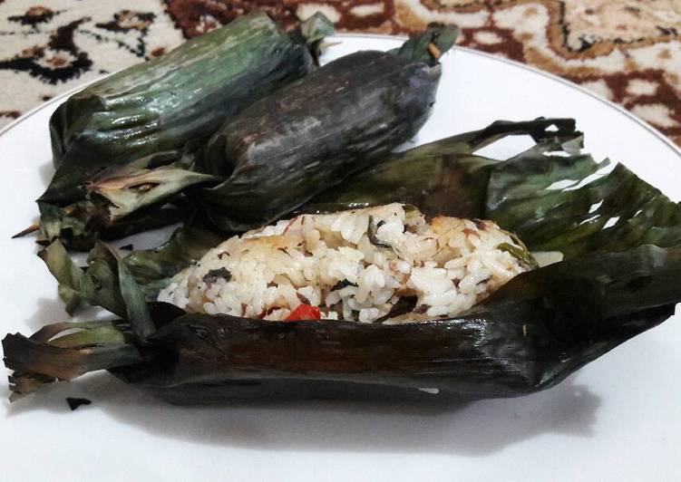 Resep NASI BAKAR IKAN TERI KEMANGI By Annik Aidid