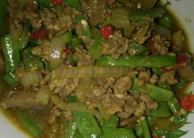 cara membuat Tumis Buncis Daging Cincang