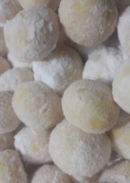 Putri Salju Keju Lumer / Cheesy snow ball (by.tintinrayner)