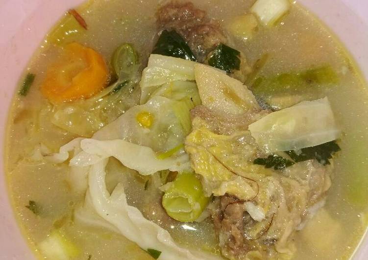 bahan dan cara membuat Sop Iga ala RM Padang