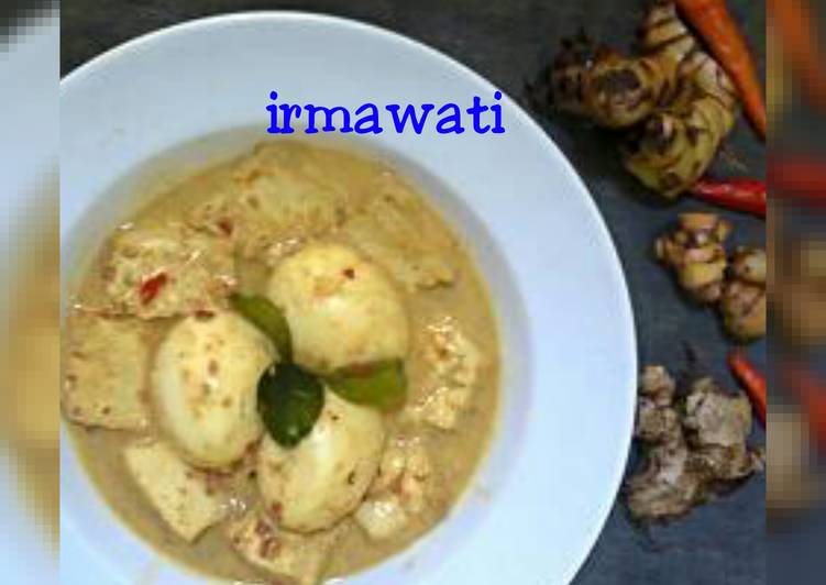 resep makanan Kari Tahu dan Telur