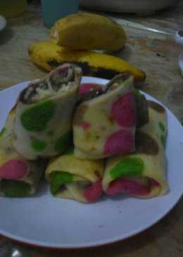 Dadar gulung polkadot isi coklat keju with pisang ambon