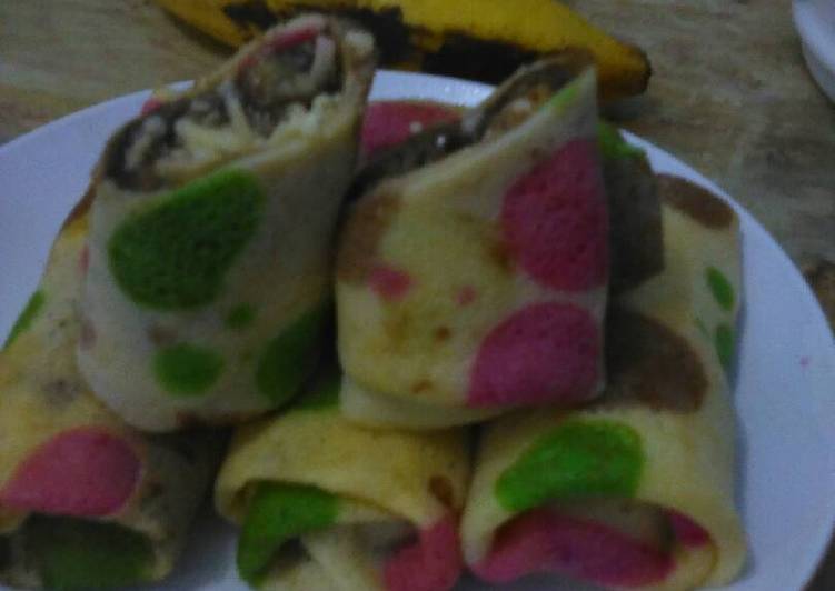 gambar untuk resep makanan Dadar gulung polkadot isi coklat keju with pisang ambon