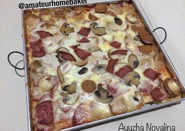 cara membuat Homemade Square Pizza dengan Topping Suka-Suka