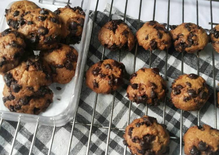 bahan dan cara membuat Cookies cinnamon chocochip(#Pr_kuekering)