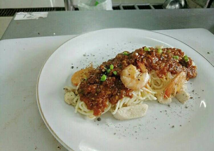 resep Spicy Spaghetti with chicken dice and prawn