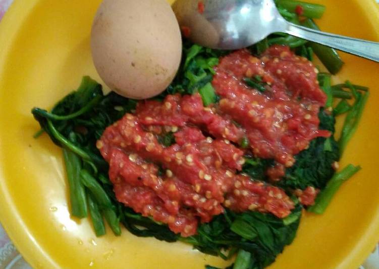 gambar untuk resep makanan Plecing Kangkung