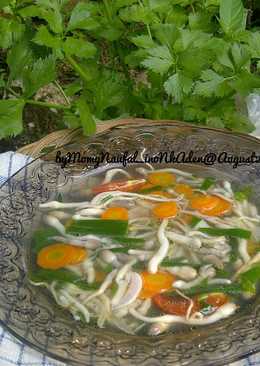 Sayur bening jamur merang