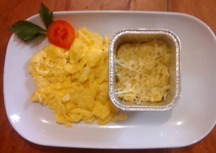 gambar untuk resep Mashed potato with cheese+scrambLed egg