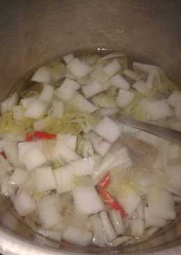 Sayur bening sawi putih