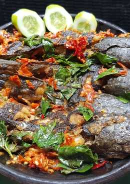 Hasil gambar untuk Resep Masakan Ikan Laut Penyet Kemangi Pedas Mantab