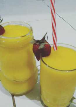 Jus mangga topping strawberry