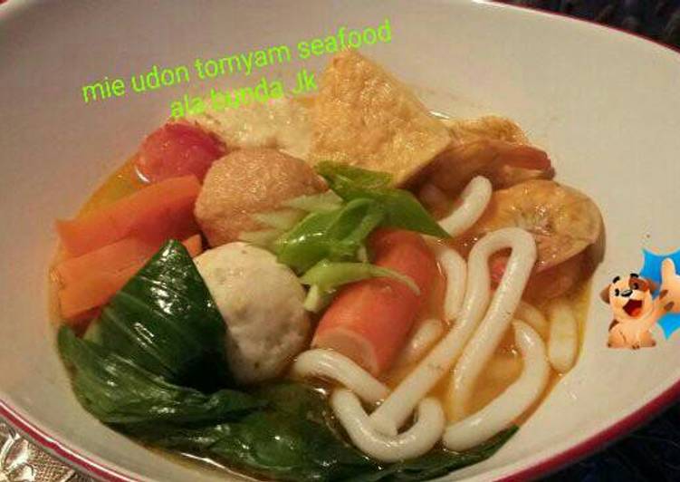 bahan dan cara membuat Mie udon tomyam seafood