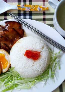 Ajitsuke tamago (telur coklat setengah matang untuk ramen?