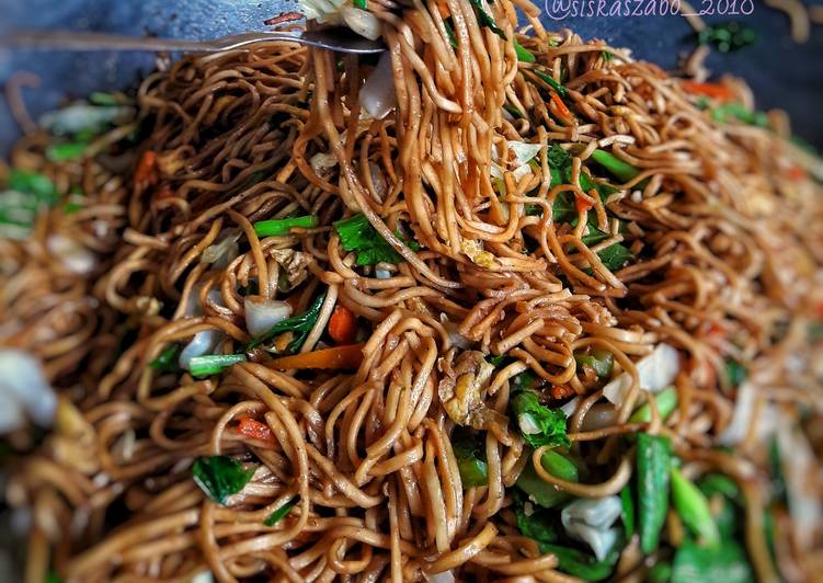 9. 🍝 Mie Goreng Jawa #SelasaBisa