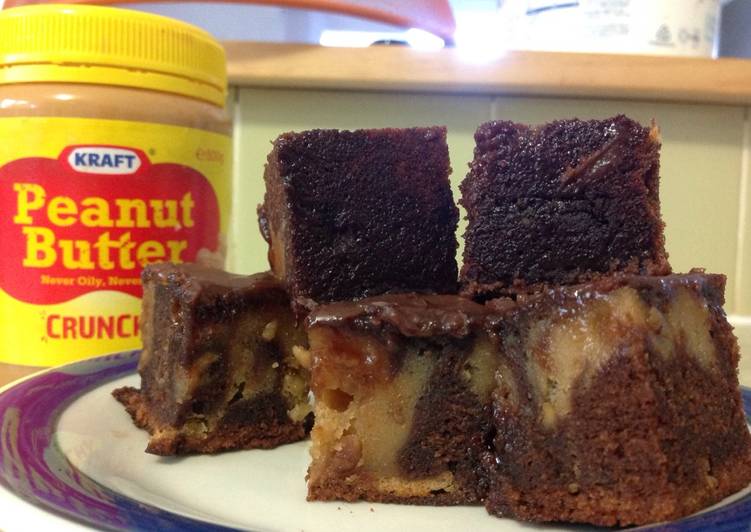 gambar untuk resep Chocolate Peanut Butter Cake