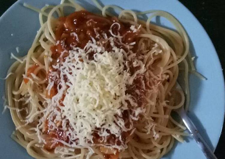 bahan dan cara membuat Spagheti Bolognaise