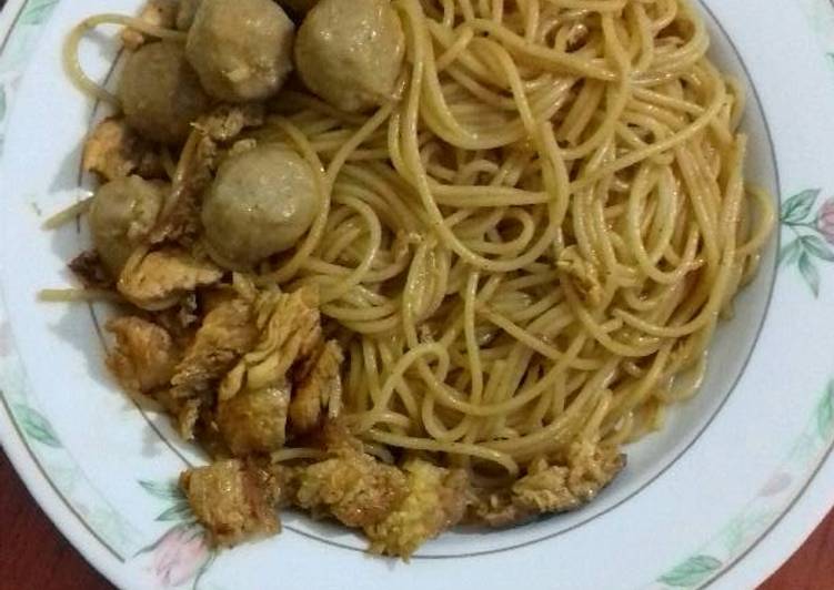 gambar untuk resep makanan Spagetti Oriental Chicken With Meatball