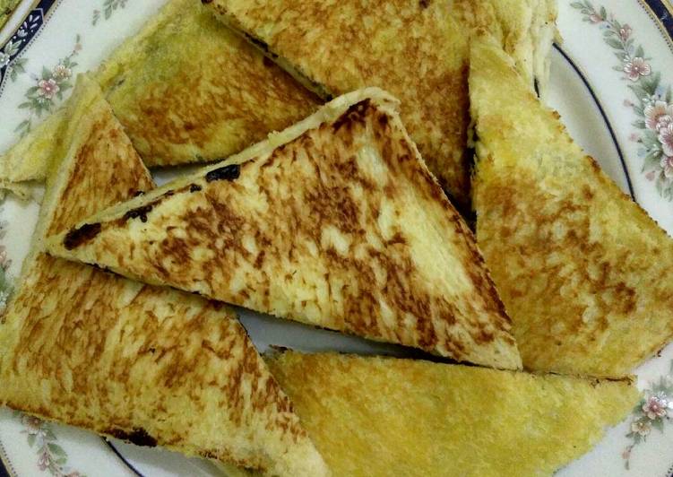 bahan dan cara membuat Roti bakar pisang coklat susu keju pakai teflon