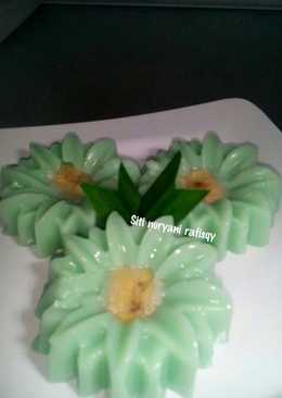 Puding/Kue hunkwe pisang pandan