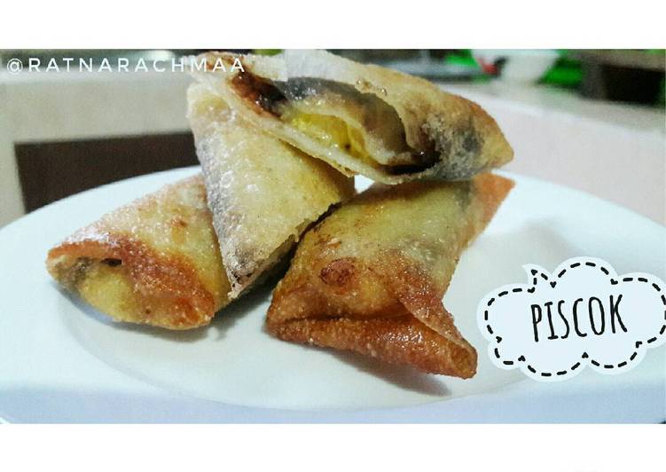 resep lengkap untuk Piscok (Pisang coklat)