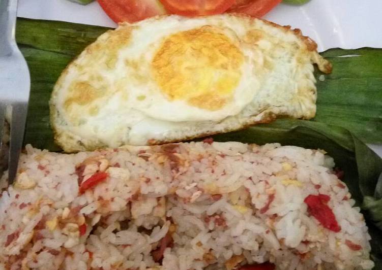 cara membuat Nasi bakar telur kornet (praktis simpel mudah dan enak)