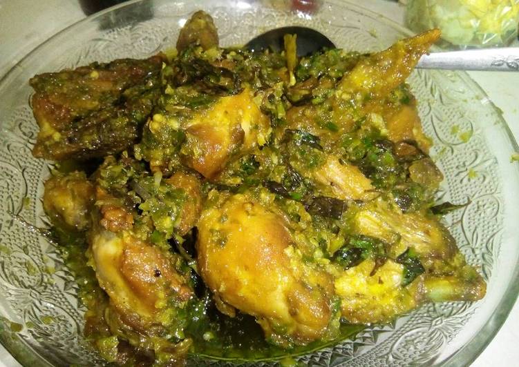 resep makanan Ayam sambal ijo ngurangiiiii pakek banget ??