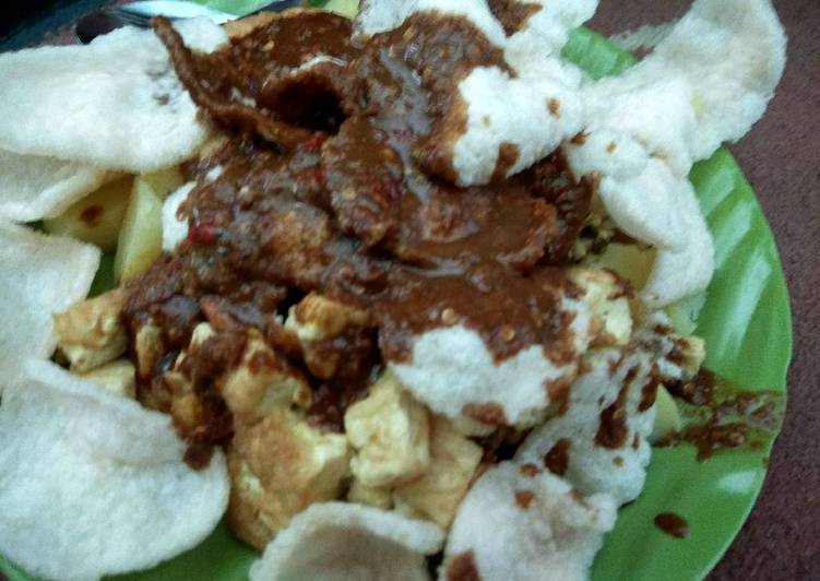 Resep Tahu Tek Tanpa Petis Endeees ?? resep by my momm???? By Niki
Rahmawanti