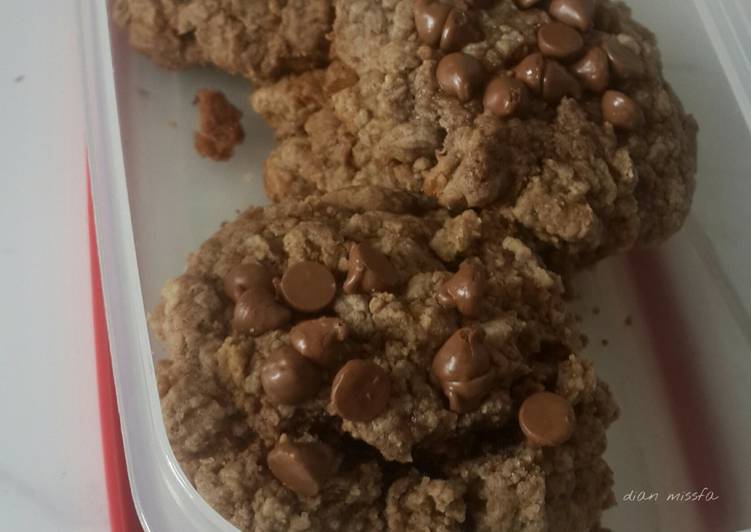 gambar untuk cara membuat Choco Cruch Chewy Cookies - pudding cookies crunchy