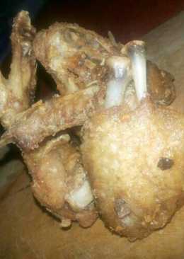 Ayam goreng bumbu kuning