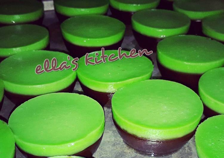 bahan dan cara membuat Kue Lapis Negro