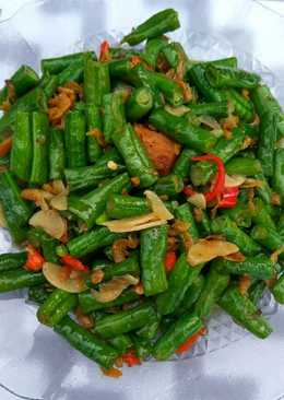 Tumis kacang panjang udang rebon