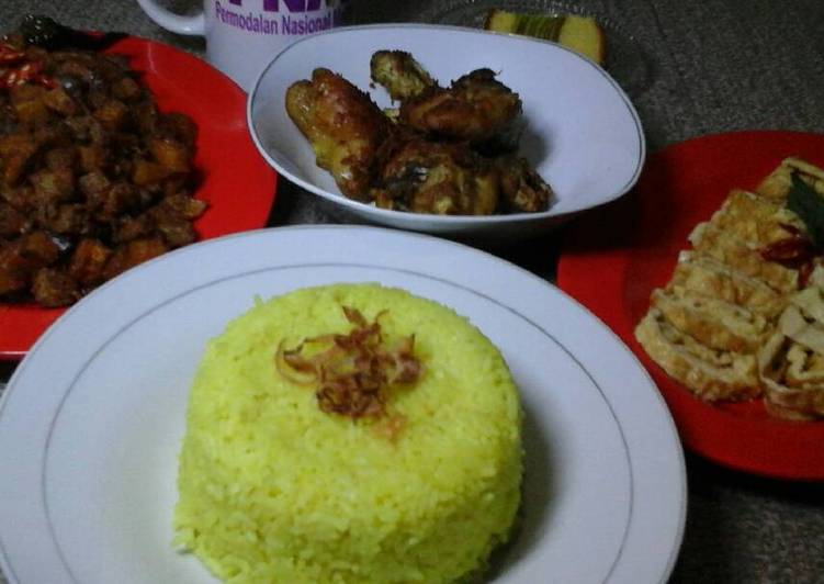  Resep  Nasi  Kuning gurih  oleh Ony Laili Cookpad