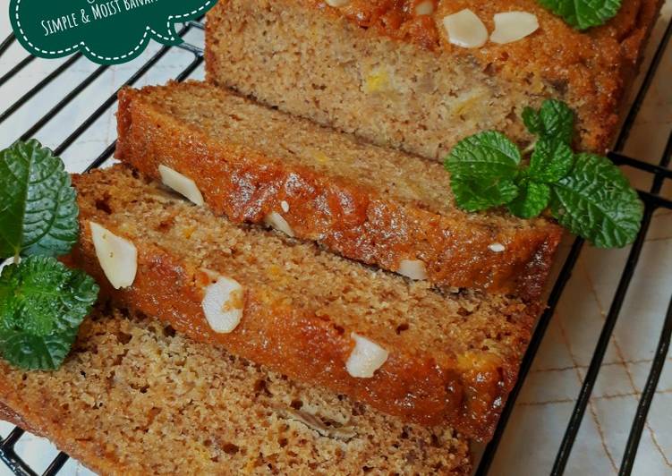 gambar untuk resep 495. Simple & Moist Banana Cake #SeninSemangat