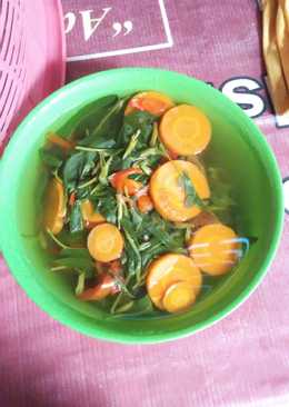 Sayur kangkung dan wortel kuah bening