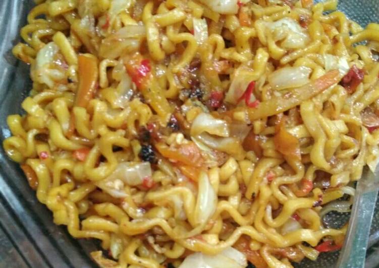 Mie goreng pedes gila (menu ngirit akhir bulan)