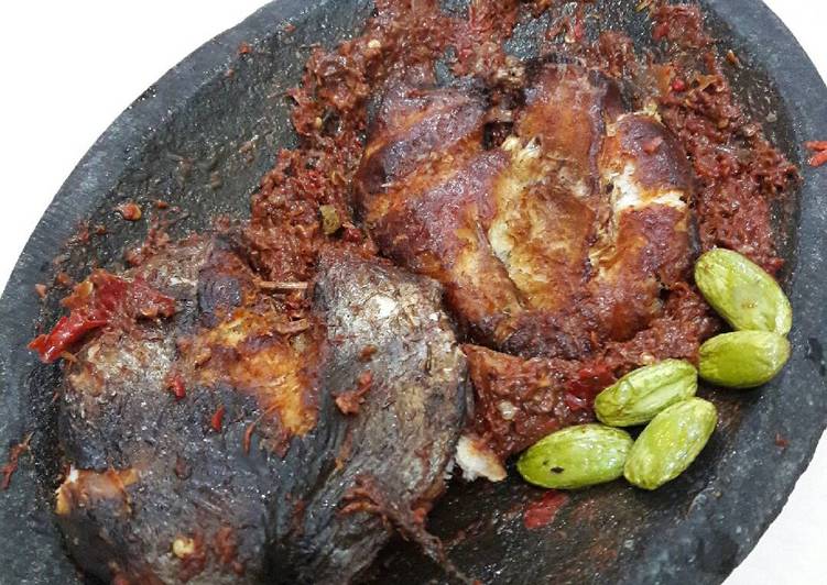 resep lengkap untuk Mangut sambal terasi