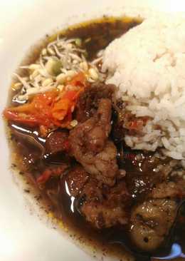 Rawon daging sapi