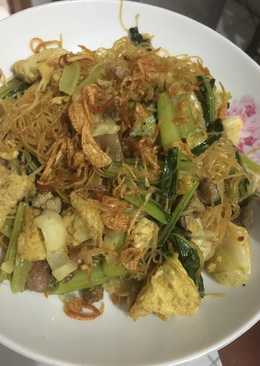 Bihun goreng ati ampela